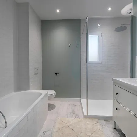 Superbe Maison Pour 8 - 500m De La - Jardin *
