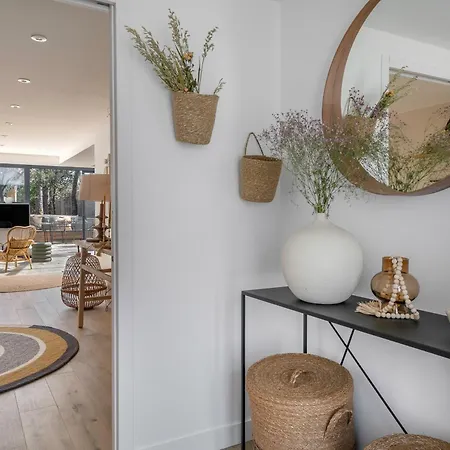 Hébergement de vacances Superbe Maison Pour 8 - 500m De La - Jardin