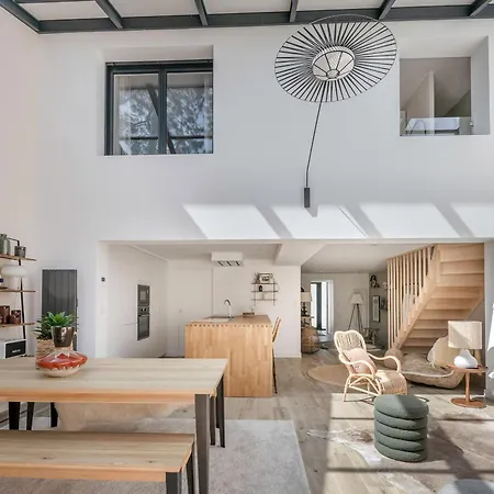 Hébergement de vacances Superbe Maison Pour 8 - 500m De La - Jardin